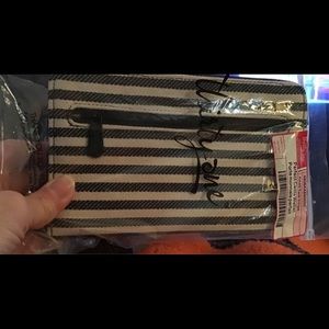 Thirty One Perfect Cents Wallet